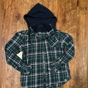 Nomad hooded, buttoned up the shirt